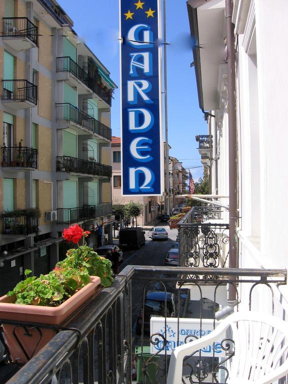 Hotel Garden Viareggio Exteriör bild